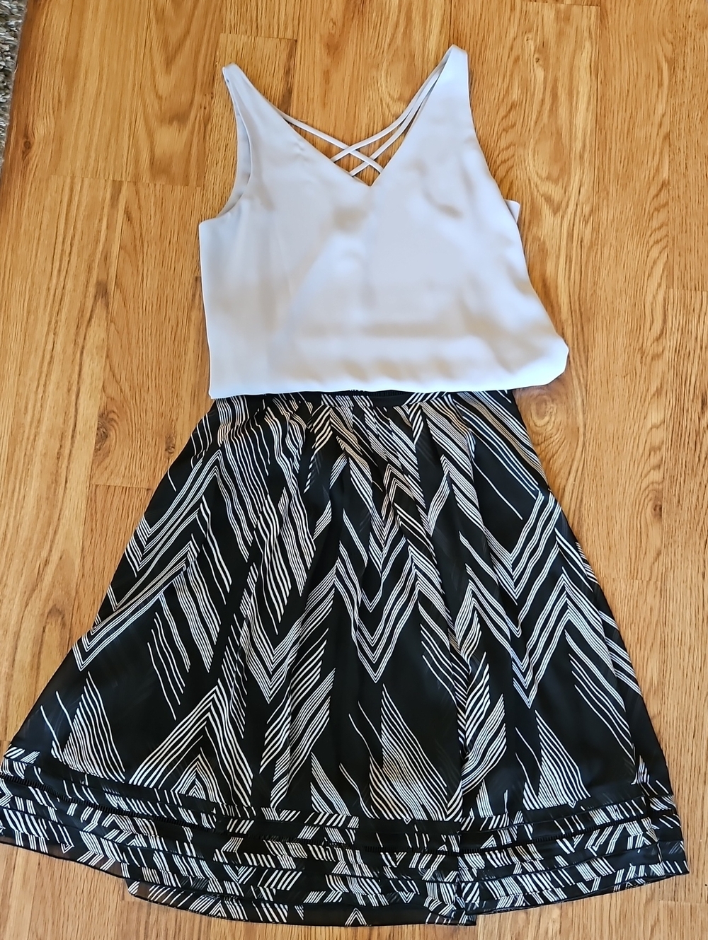 White House Black Market Black and White Chevron  Skirt